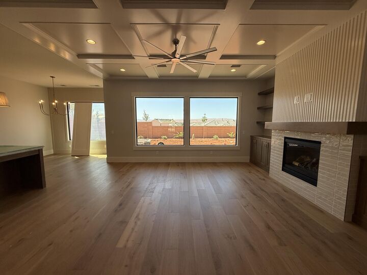 Property Photo:  1986 N Creek Side Ct  UT 84780 