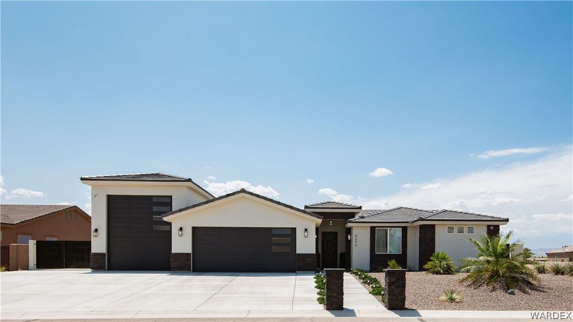 Property Photo:  6393 S Via De Oro  AZ 86426 