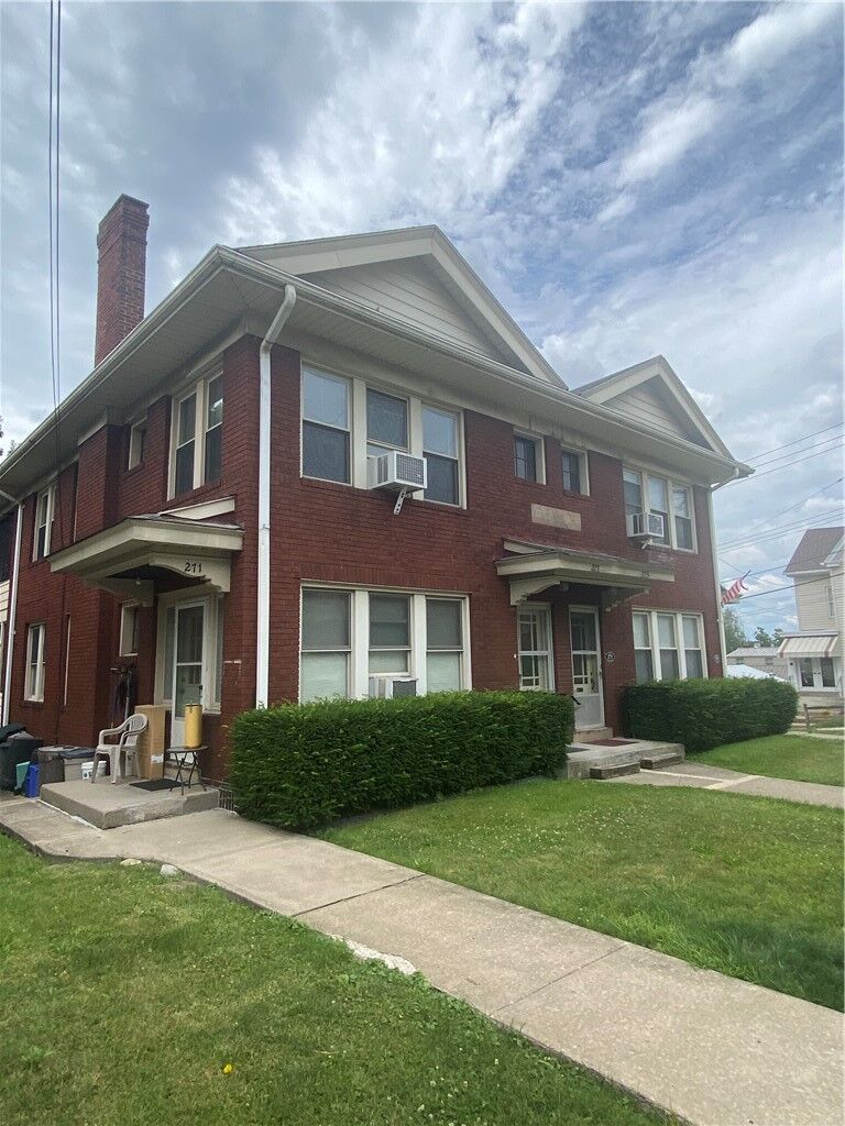 Property Photo: 271 Center Ave 2 PA 15202