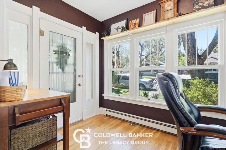 Property Photo: 216 E 9th WY 82601