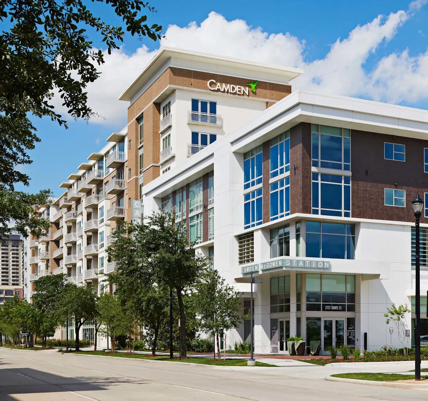 Property Photo: 2727 Travis Street 850 TX 77006