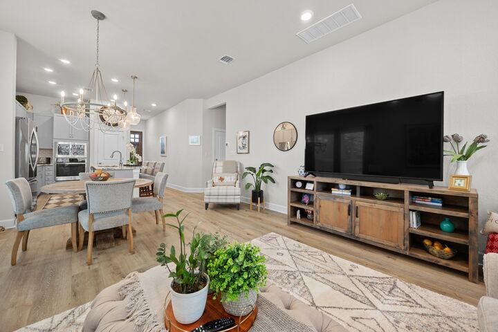 Property Photo:  144 Monterey Oak Trail  TX 78628 