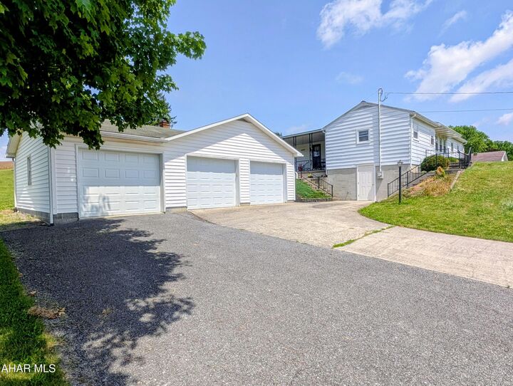 Property Photo: 381 Belden Road PA 15522