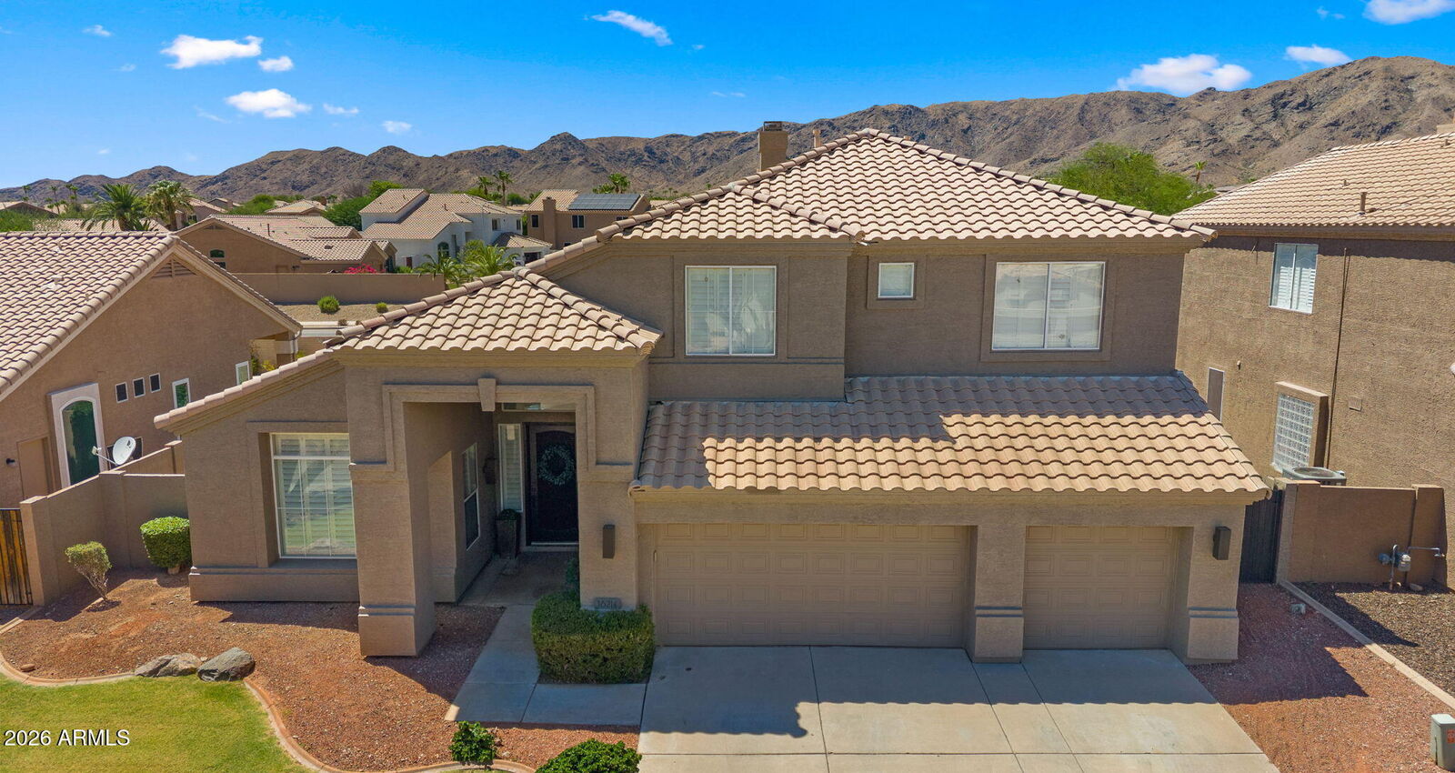 Property Photo:  16214 S 1st Street  AZ 85048 