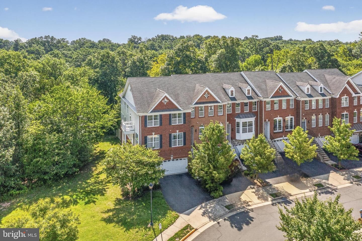 Property Photo:  43283 Mitcham Square  VA 20148 