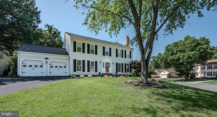 Property Photo:  6207 Maple Run Court  VA 20124 