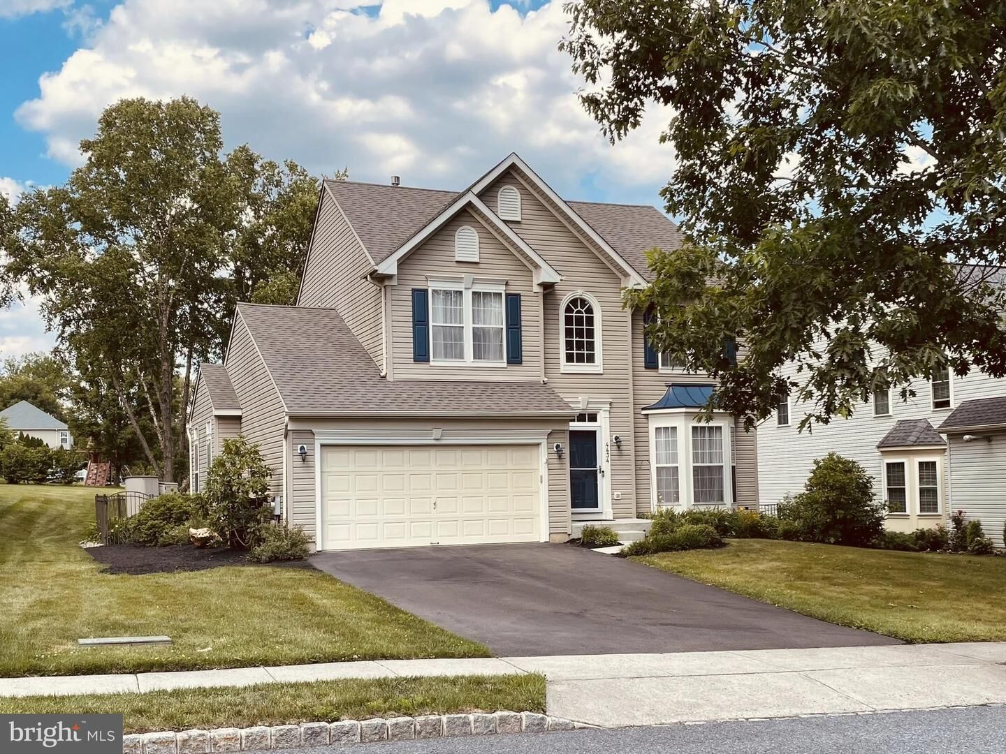 Property Photo: 4434 Summer Meadow Drive PA 18902
