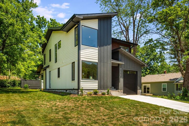 Property Photo:  211 Ruby Avenue  NC 28711 