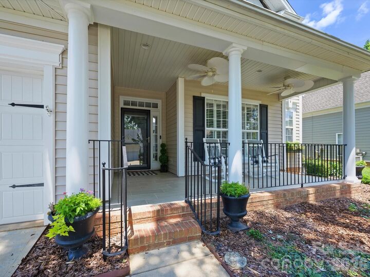 Property Photo:  6706 Charter Hills Road  NC 28277 