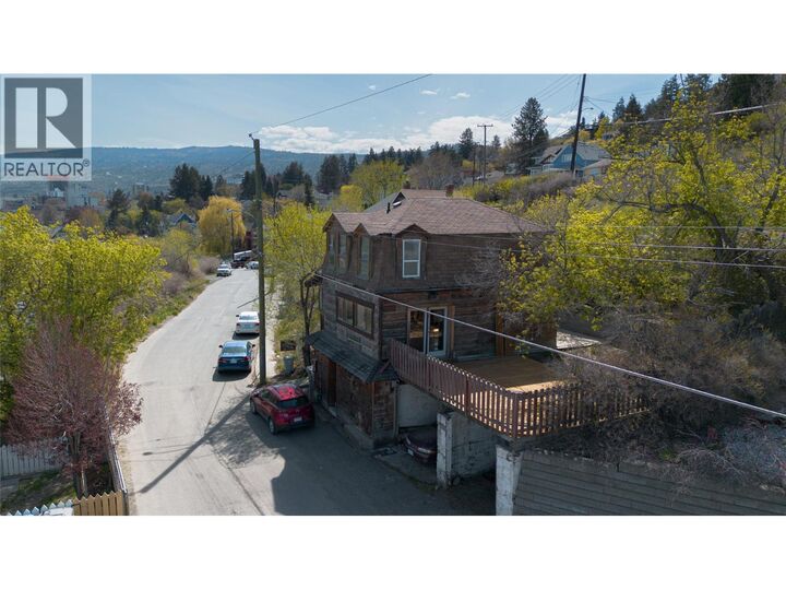 299 Seymour Street West — photo 1