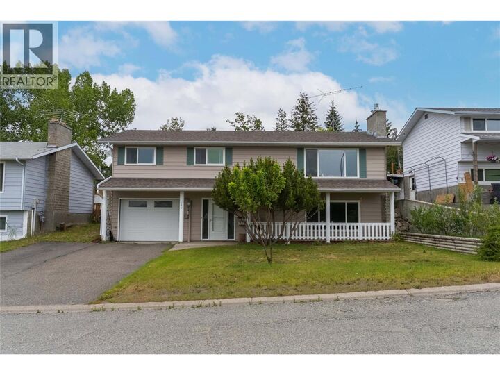144 Birch Crescent — photo 1