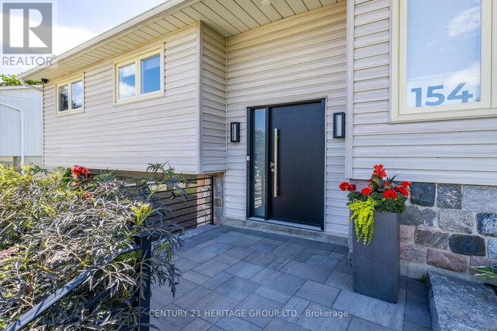 Property Photo:  154 Ridge Road  ON L7E 4V4 