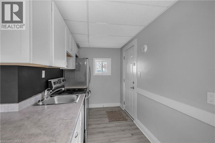 Property Photo: 67 Cayuga Street ON N3S 1W7