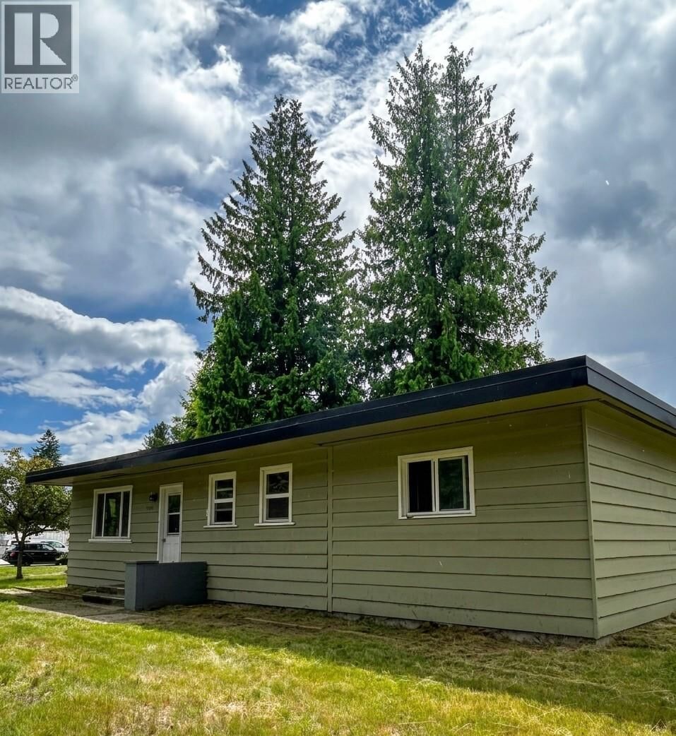 Property Photo: 1201 Victoria Road West BC V0E 2S0