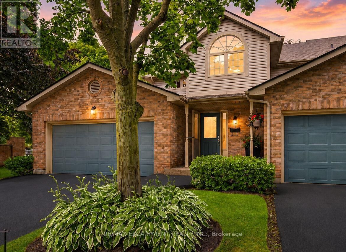 Property Photo:  3333 New Street 1  ON L7N 1N1 