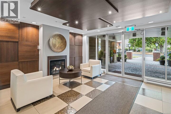 Property Photo:  999 Burdett Avenue 402  BC V8V 3G7 