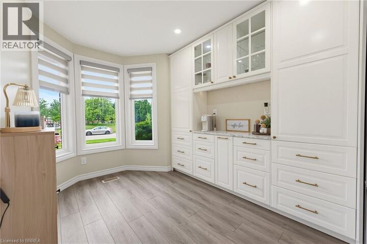 Property Photo: 125 Whitlaw Way ON N3L 4C9