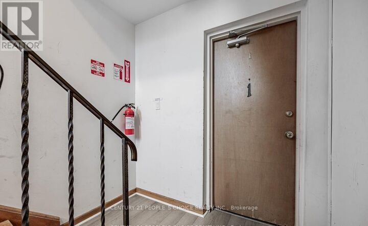 Property Photo:  106 Wheatfield Road Unit 1  ON M8V 2P8 