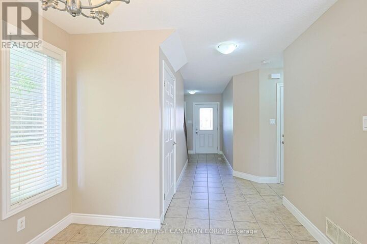 Property Photo:  565 Bluebell Road 34  ON N5X 0B5 