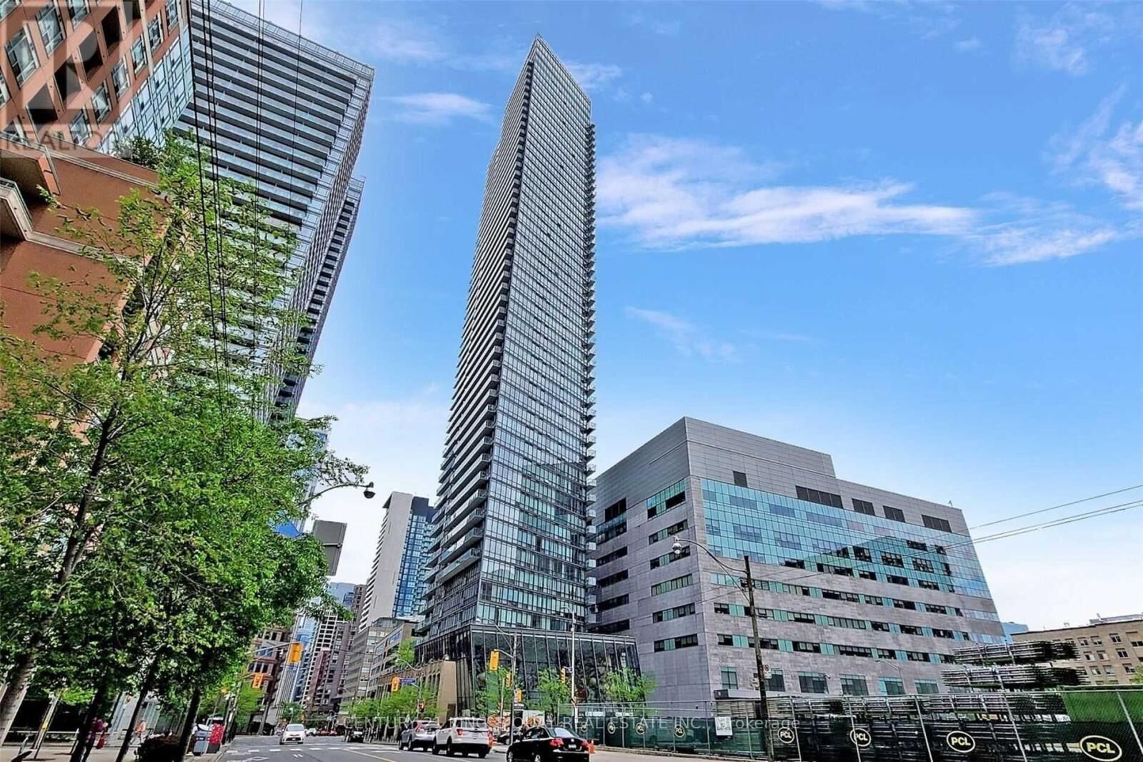 Property Photo: 832 Bay Street 2809 ON M5S 1Z6