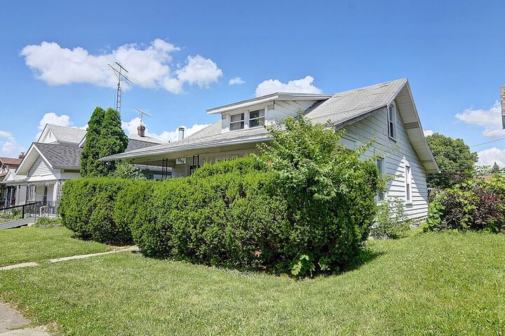 Property Photo:  1424 Coventry Road  OH 45410 