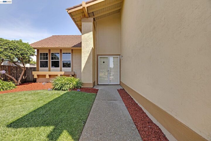 Property Photo:  250 Melendez Avenue  CA 94539 