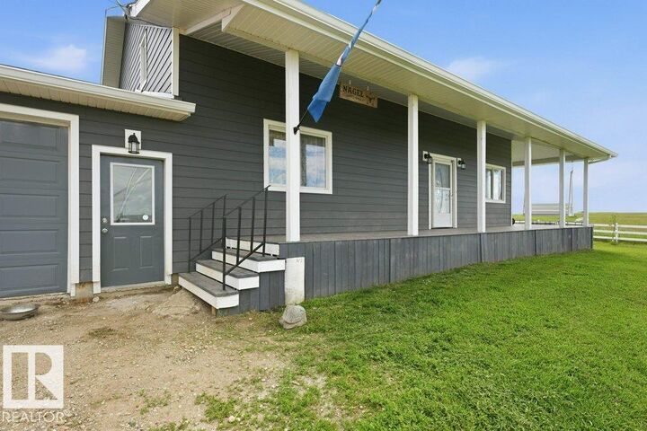 Property Photo:  58111 Lily Lake Road  AB T0G 1L0 