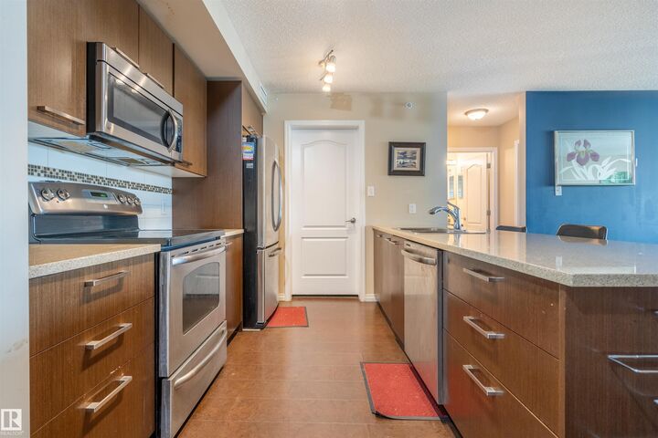 Property Photo: 7343 South Terwillegar Drive NW 2401 AB T6R 0M2