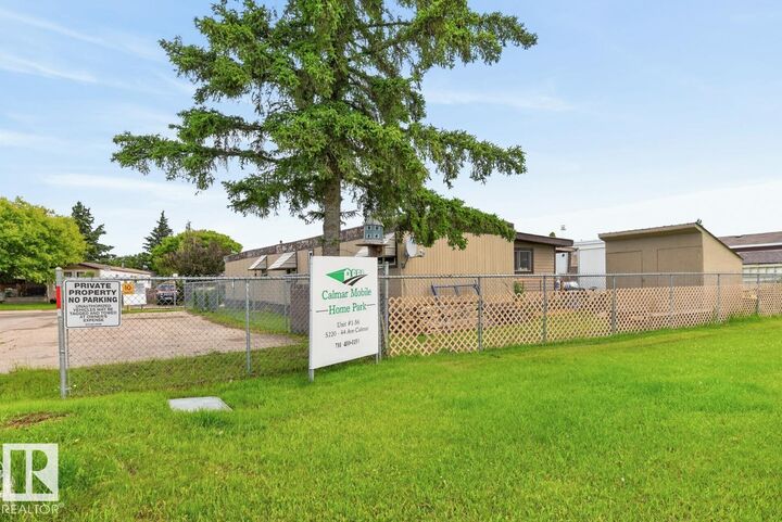 Property Photo: 5220 44 Avenue AB T0C 0S0