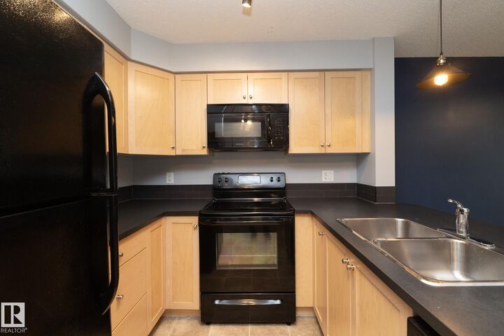Property Photo:  3719 Whitelaw Lane NW 208  AB T6W 2C3 