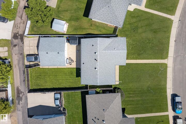 Property Photo:  14128 73 Street NW  AB T5C 0V5 