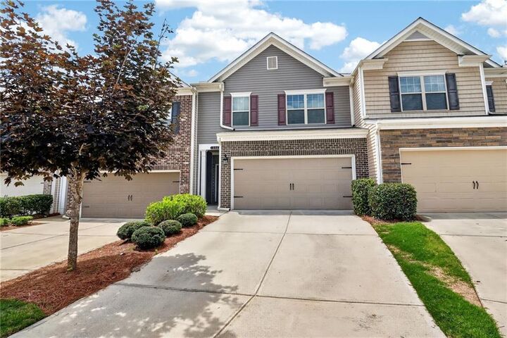Property Photo:  1542 Brookmere Way  GA 30040 