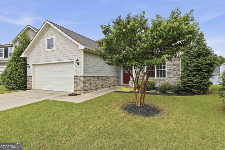 Property Photo: 538 Princeton Circle GA 30268
