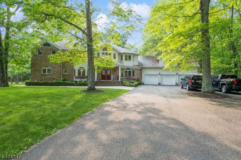 Property Photo:  5 Ramapo Ct  NJ 07722 