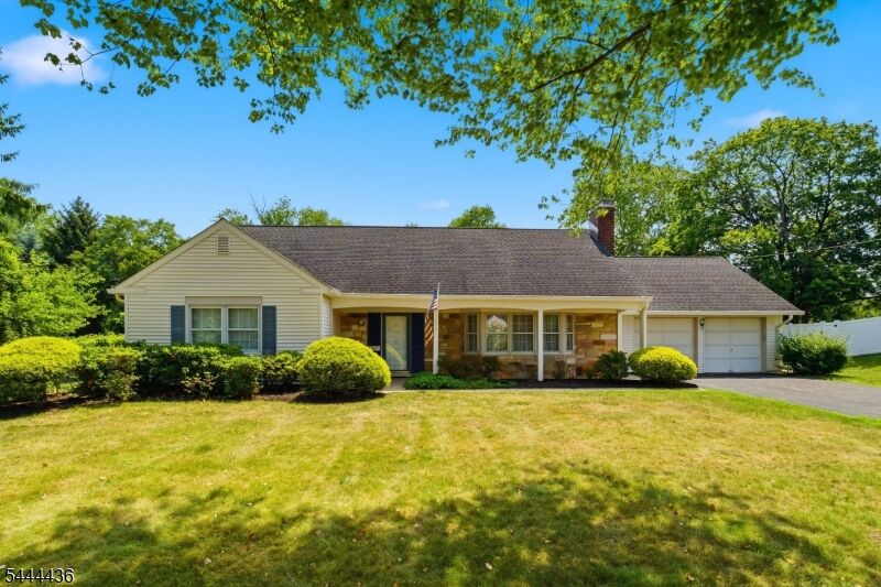 Property Photo:  23 Sweetbriar Rd  NJ 08873 