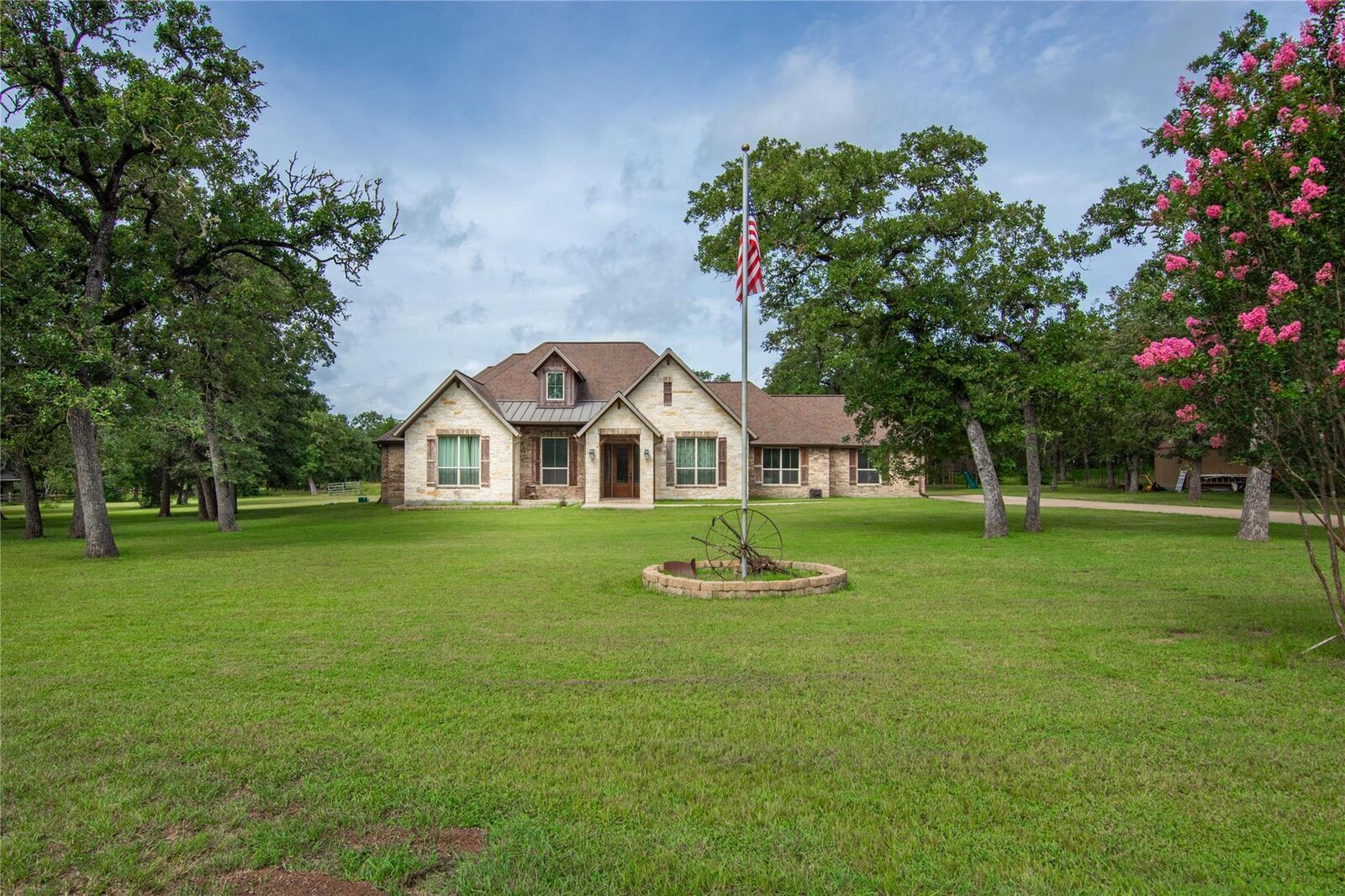 Property Photo: 13172 Jackrabbit Lane TX 77808