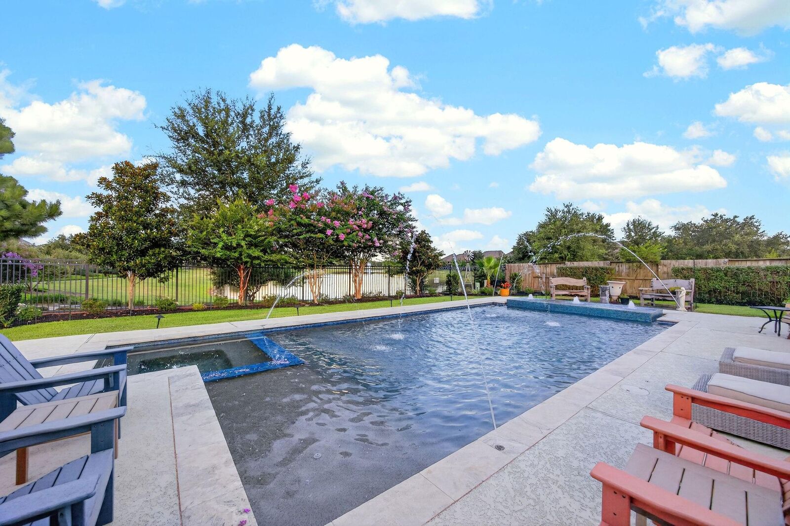Property Photo: 2710 Merlin Way TX 77493