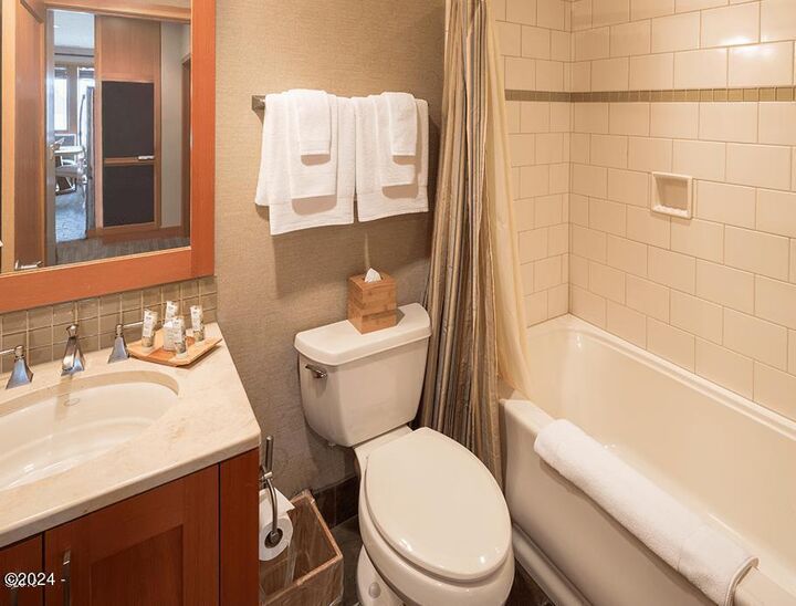 Property Photo:  33000 Cape Kiwanda Dr. Unit 2 Wk 37 Drive  OR 97135 