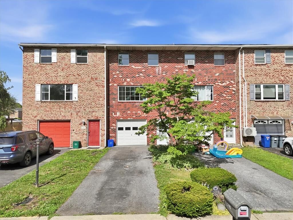 Property Photo:  3103 Lucas Drive  PA 18017 