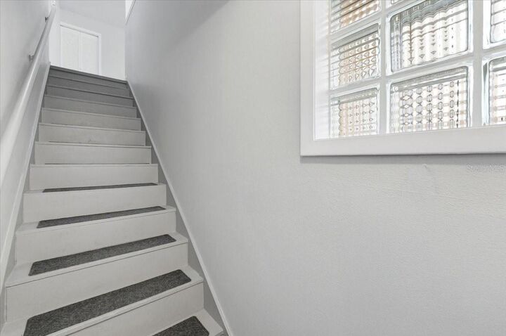 Property Photo:  626 Pavare Court  FL 33884 