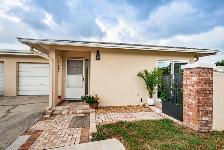 Property Photo: 2735 Sherbrooke Lane C FL 34684