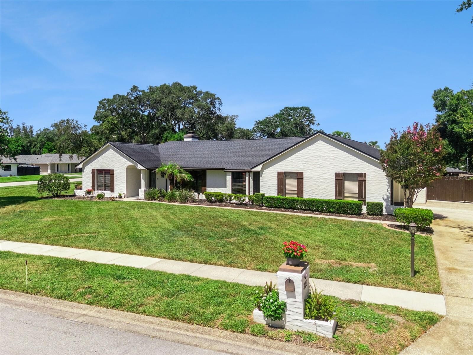 Property Photo:  301 Brantley Harbor Drive  FL 32779 