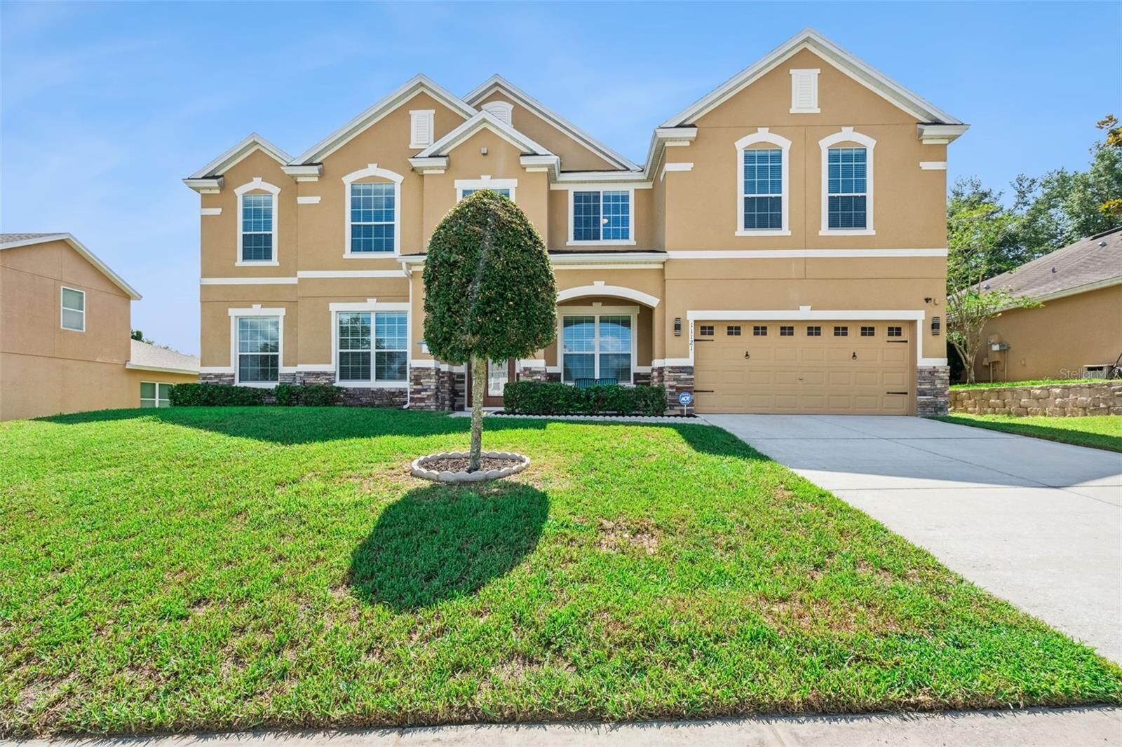 Property Photo: 11121 Lemay Drive FL 34711