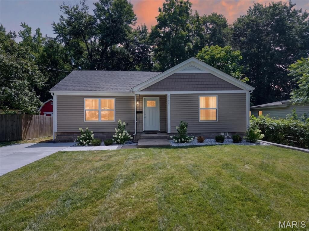 Property Photo:  2302 N 5th Street  MO 63301 