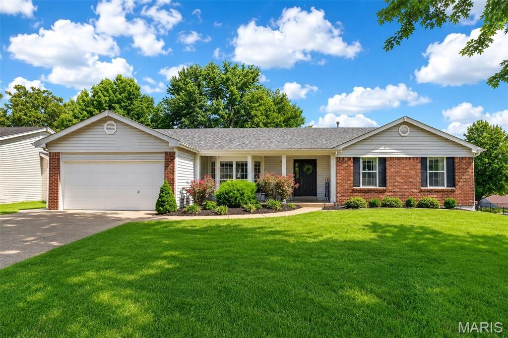 Property Photo: 1018 Harvest Home Circle MO 63304