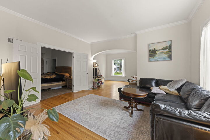 Property Photo:  617 S 4th Street  IL 60505 