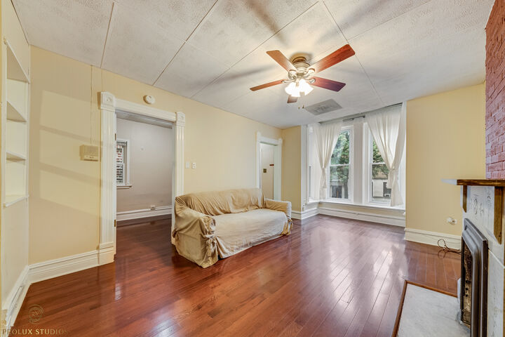 Property Photo: 1012 S Oakley Boulevard 2 IL 60612