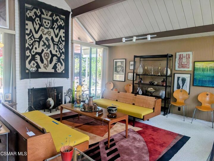 Property Photo: 1477 Fordham Avenue CA 91360