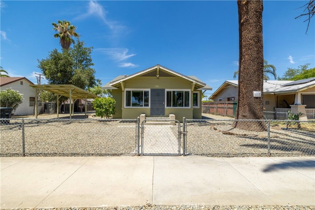 Property Photo:  331 N Thompson  CA 92543 