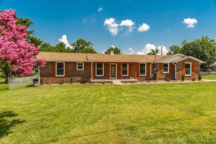 Property Photo:  109 Valley View Dr  TN 37138 